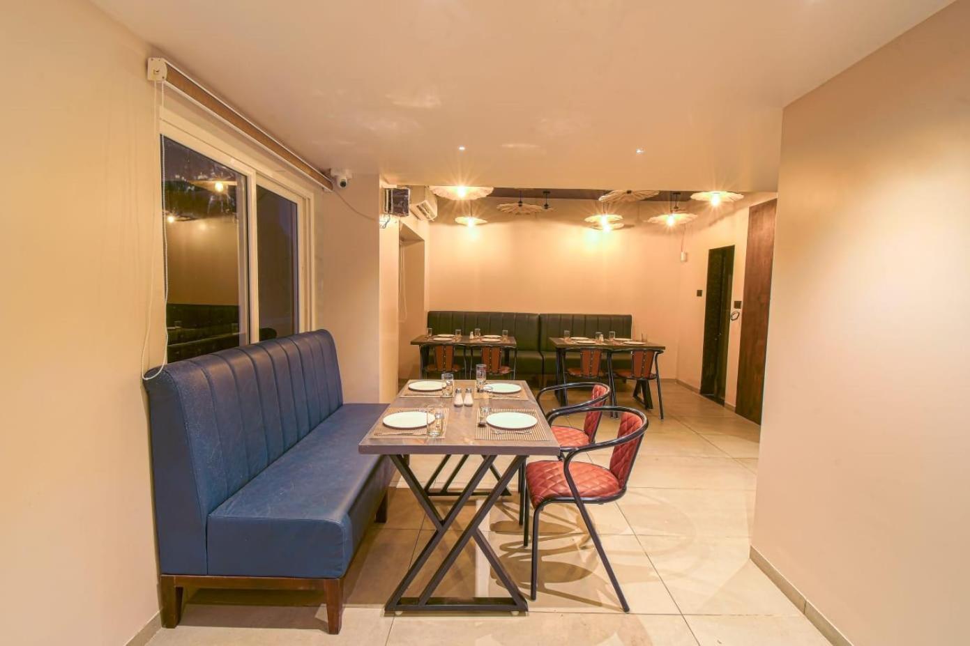 Hotel Vrindavan Deluxe Kolhapur Exterior photo